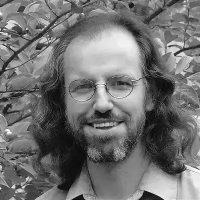 Portrait de Dan McKanan